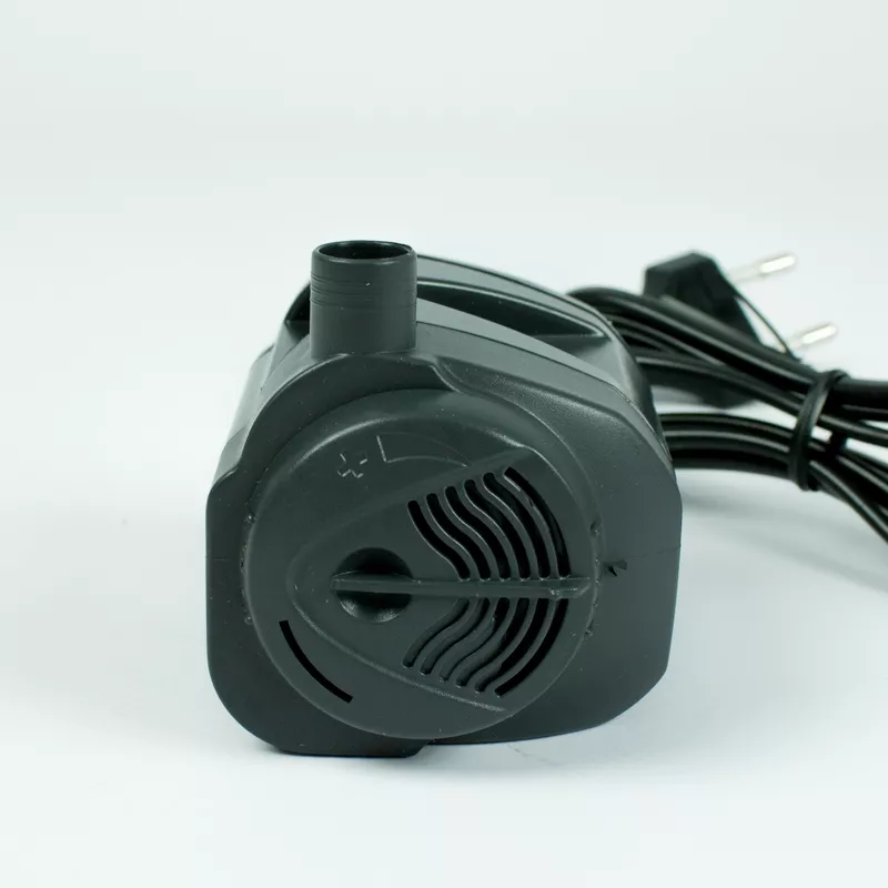 Bomba de fuente Sicce Multi 800 con toma tierra