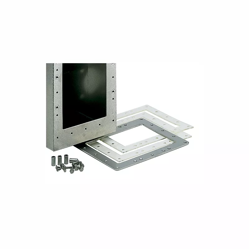 Complemento Inox montaje equipo natación contracorriente en piscina liner