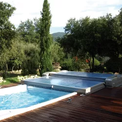 Cubierta extraplana para piscina modelo 6 de 8 x 4 motorizada