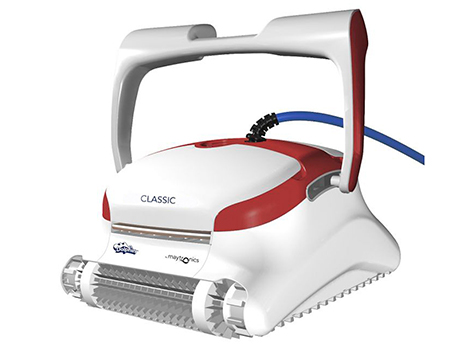 Il pulitore per piscine Dolphin Active X3 offre una pulizia affidabile, comoda ed economica. Il suo affidabile metodo di filtrazione in tutte le condizioni della piscina e la spazzolatura attiva su tutte le superfici ottimizzano l'igiene della piscina.