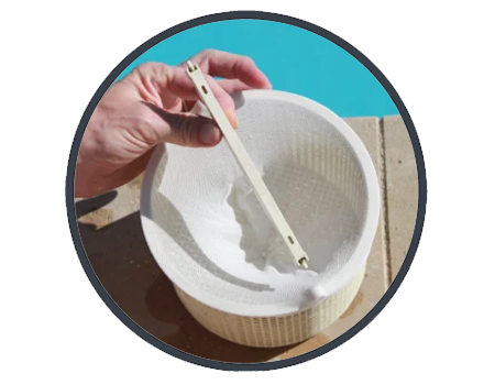 Diseño ergonómico y peso ligero Dolphin Carrera 30 Con sus solo 7,5 kg de peso, el limpiafondos Dolphin Carrera 30 es uno de los más livianos de su rango. Esto, sumado a su diseño ergonómico, permite que se puede transportar y manejar con bastante comodidad.